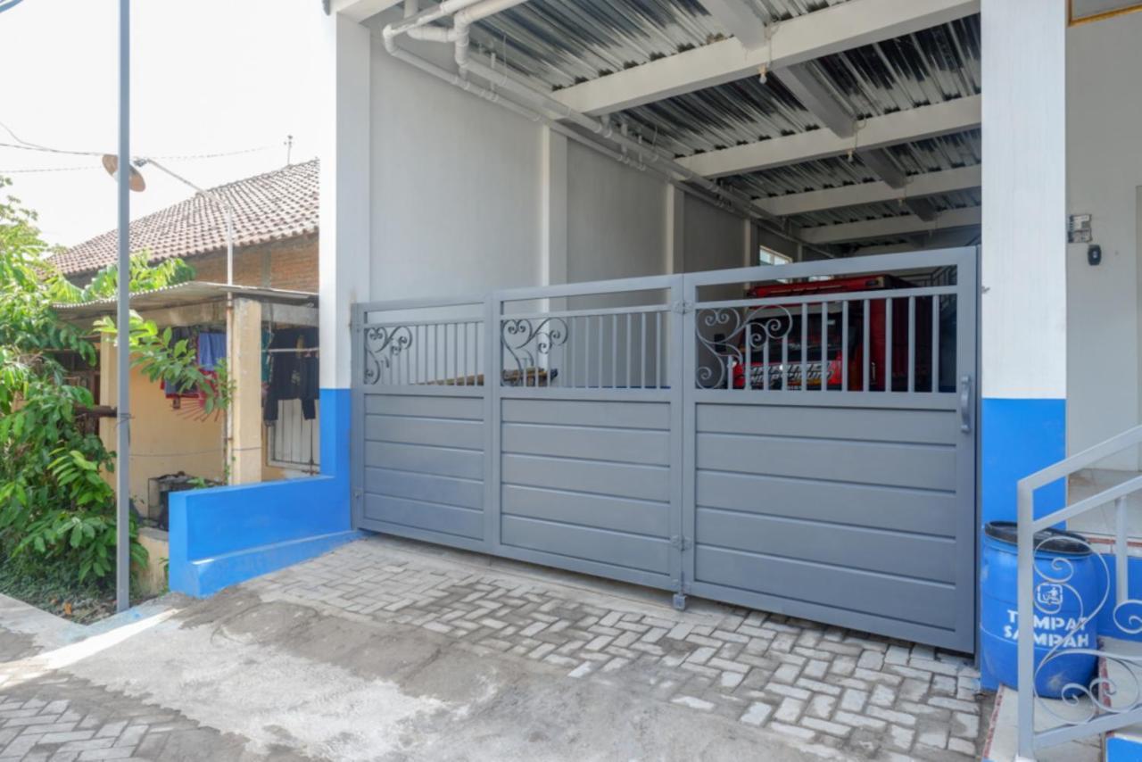Reddoorz Near Universitas Semarang 2 Alastuwo エクステリア 写真